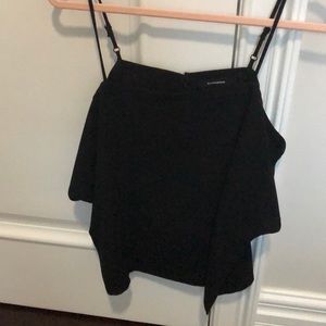 Olivaceous black cold shoulder top. SZ L